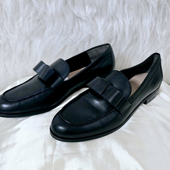 Stuart Weitzman Bowtie loafer - Picture 4 of 7